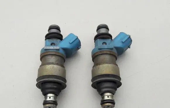Toyota Camry Fuel injector 2325020010