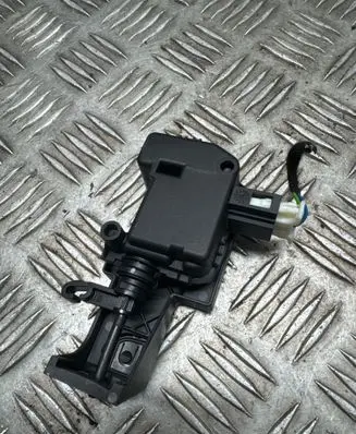 Mercedes-Benz E A207 Fuel tank cap lock A2048200072