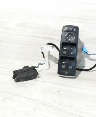 Mercedes-Benz C W204 Electric window control switch A2128208310 10007570