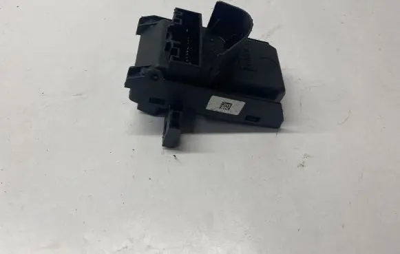 Ford Mustang VI Other devices JR3T14F642