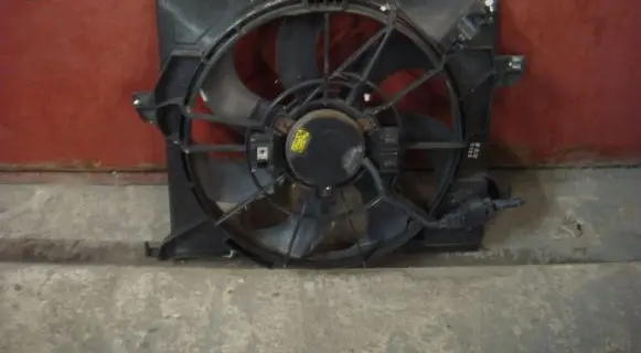 KIA Rio Electric radiator cooling fan