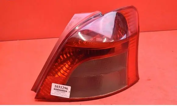 Toyota Yaris Rear/tail lights 0D-7