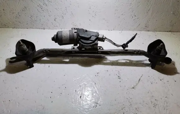 Dodge Caliber Front wiper linkage and motor AX1590109302