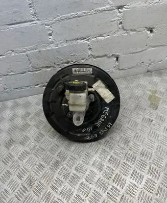 Renault Megane III Brake booster 472100005R