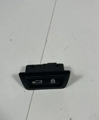 BMW 7 F01 F02 F03 F04 Tailgate/boot open switch button 9162645