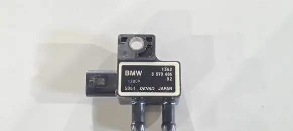 BMW 3 G20 G21 Exhaust gas pressure sensor 8570686 13628570686