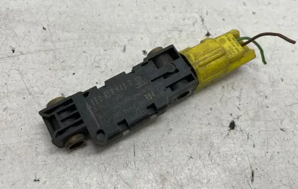 Audi A4 S4 B8 8K Airbag deployment crash/impact sensor 8E0959643B
