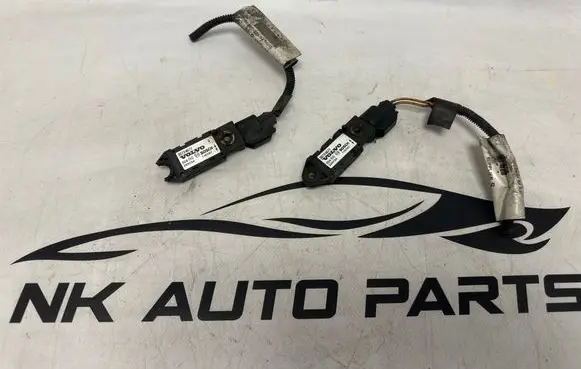 Volvo XC90 Airbag deployment crash/impact sensor 30724677 110707 203734