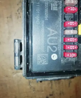 Chevrolet Volt I Fuse module 22785254