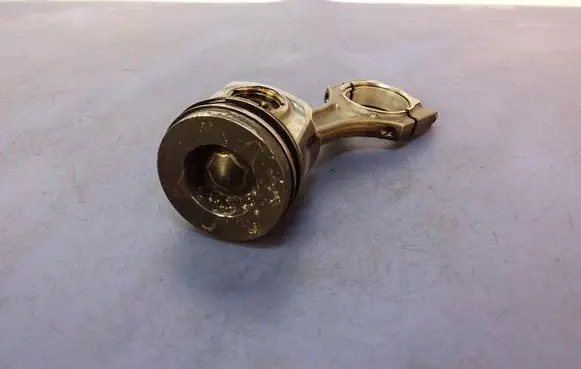 BMW 7 G11 G12 Piston 