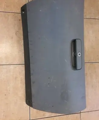 Skoda Octavia Mk1 (1U) Glove box 1U1857097