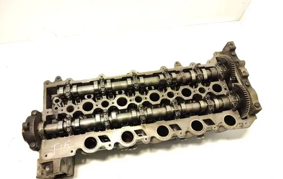 Volvo XC60 Engine head 30777365