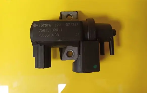 Toyota Avensis T250 Turbo solenoid valve 258190R011 70051308