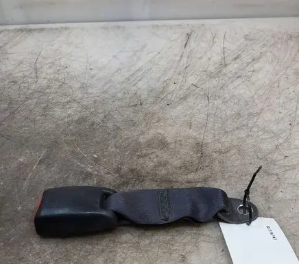 KIA Optima Middle seatbelt buckle (rear)