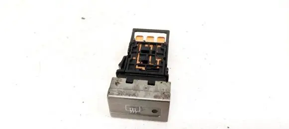 Nissan X-Trail T30 Windscreen/window heater switch 06016