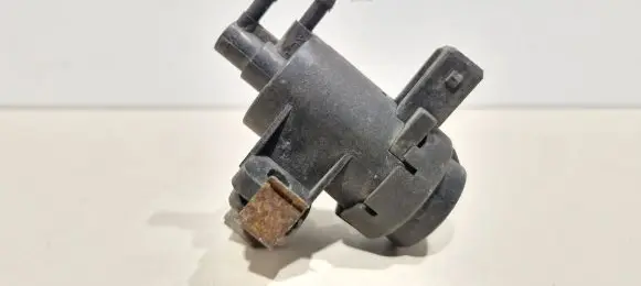 Renault Trafic II (X83) Turbo solenoid valve 7700113071