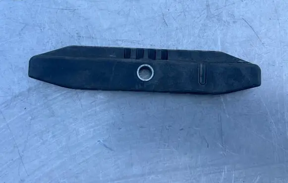 Battery tray