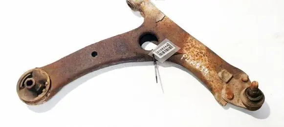 Toyota Avensis T250 Front lower control arm/wishbone