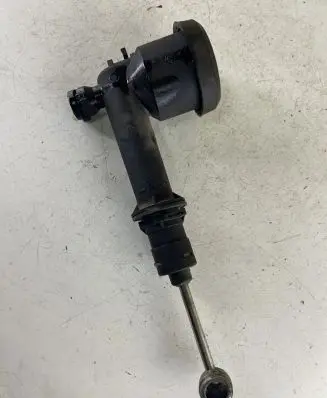 Iveco Daily 4th gen Clutch master cylinder