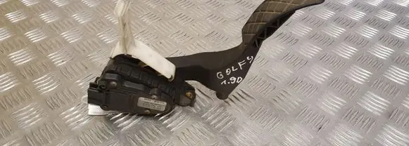 Volkswagen Golf IV Accelerator throttle pedal 1J1721503H