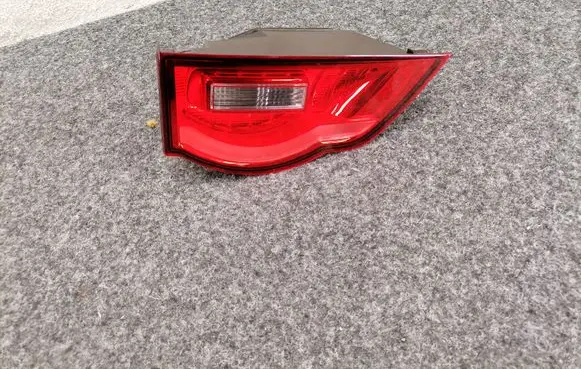 Jaguar F-Pace Tailgate rear/tail lights HK8315K273