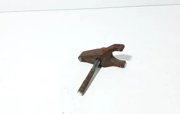 Toyota Verso Fuel Injector clamp holder 