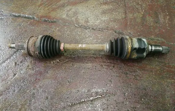 Suzuki Grand Vitara II Front driveshaft