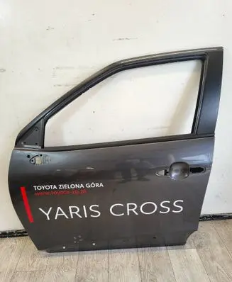 Toyota Yaris Cross Front door 