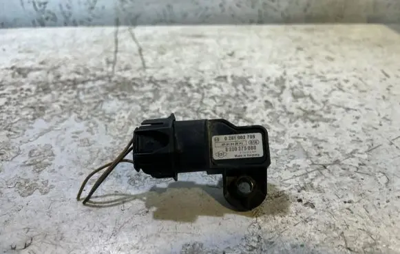 Renault Megane II Air pressure sensor 8200375080 8200375977 0281002709