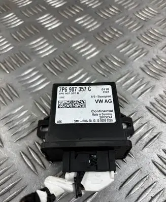 Volkswagen Touareg II Light module LCM 7P6907357C