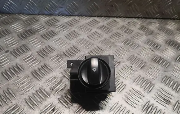 Mercedes-Benz A W169 Light switch 1695451004 A1695451004