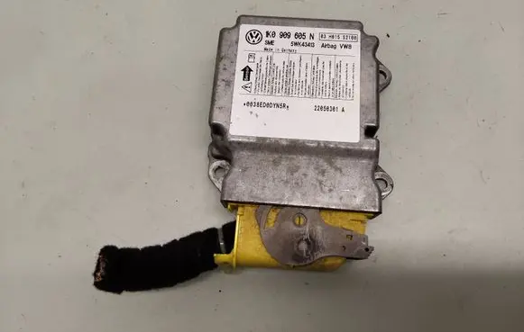Volkswagen Golf Plus Airbag control unit/module 1K0909605