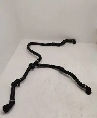 BMW 2 F22 F23 Engine coolant pipe/hose 8675285