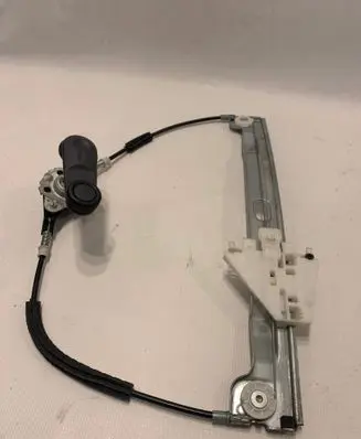 Rear door manual window regulator