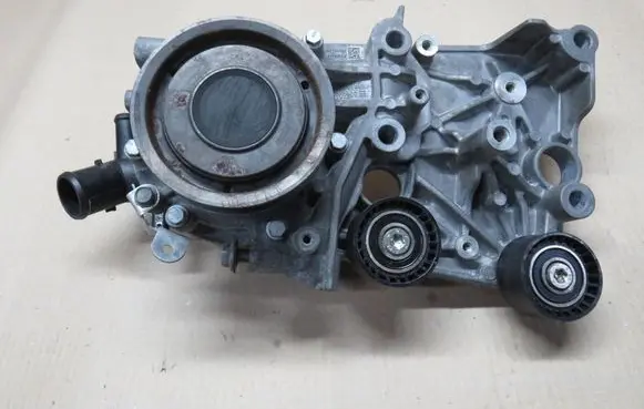 Opel Insignia A Water pump 55485156 381340635