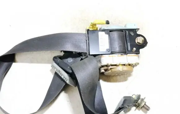 Honda Stream Front seatbelt