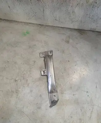 BMW 7 F01 F02 F03 F04 Radiator support slam panel bracket 7158894