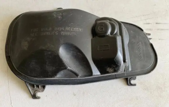 Volvo XC60 Headlight/headlamp dust cover 90029518