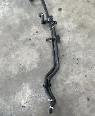 BMW 5 G30 G31 Engine coolant pipe/hose 6821617 16383510 6821252