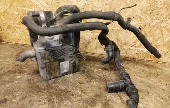 Mercedes-Benz C W203 Auxiliary pre-heater (Webasto) 2035002498 9001618A