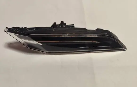 Porsche 911 992 Front fender indicator light 992953042C 3202001552 99295302