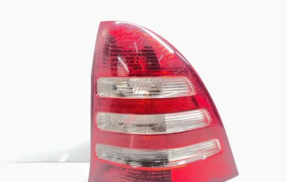 Mercedes-Benz C W203 Rear/tail lights 2038202464
