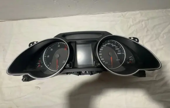Audi A5 8T 8F Speedometer (instrument cluster) 8T0920931A 03001520405