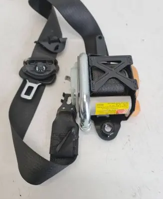Opel Insignia A Front seatbelt 3063932AA 12848335 502JE7C1MH