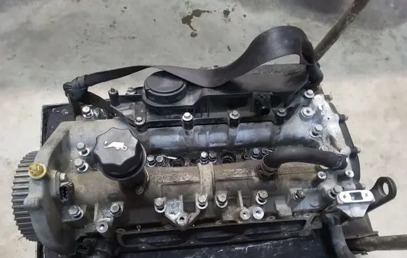 Fiat Ducato Engine head 5801835399