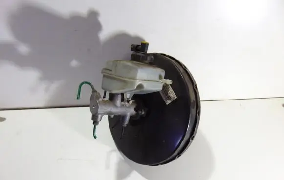 Opel Movano B Brake booster 8200335382