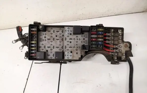 Volvo S80 Fuse box set 8372025 9441606