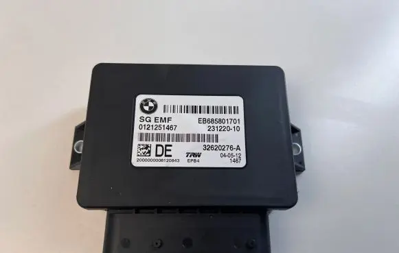 BMW X3 F25 Hand brake control module 685801701