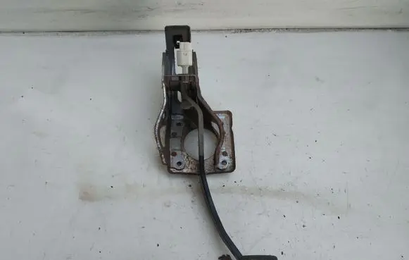 Toyota Avensis T250 Brake pedal