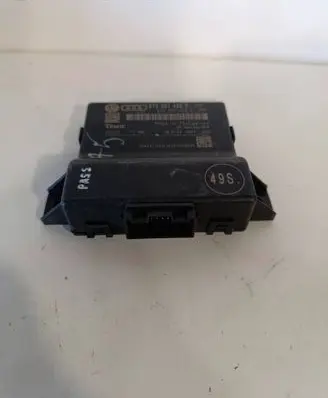 Audi A4 S4 B8 8K Gateway control module 8T0907468R 8T0907468H